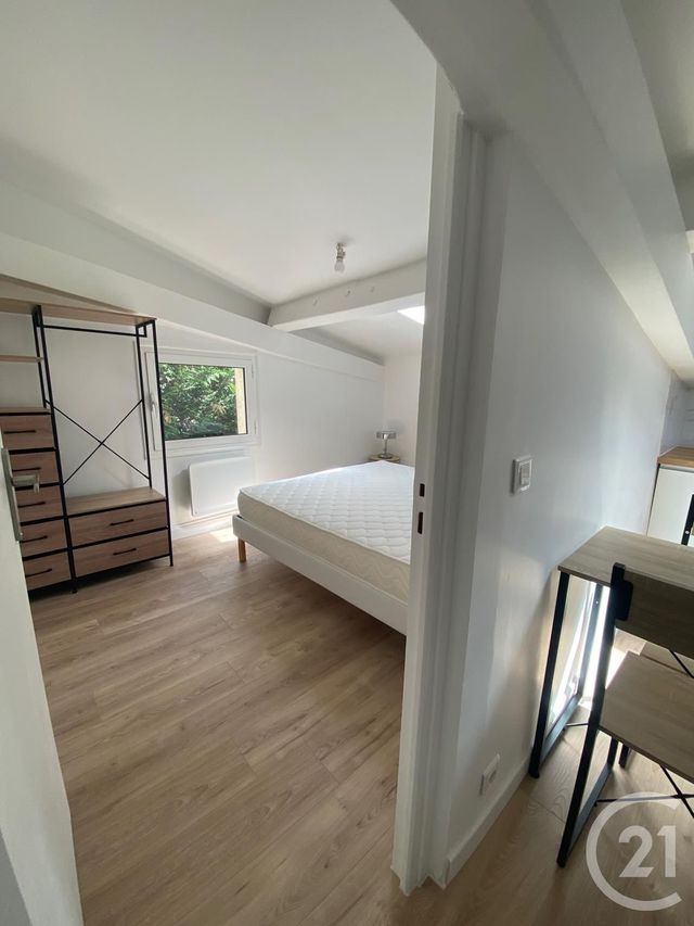 Appartement F1 à louer - 1 pièce - 18.33 m2 - BOUGIVAL - 78 - ILE-DE-FRANCE - Century 21 M.B Immo