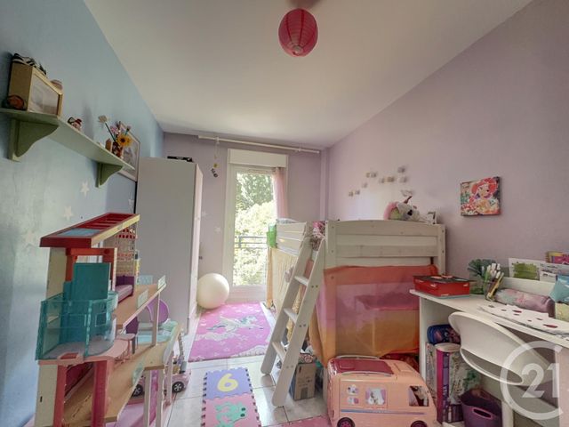 Appartement F4 à vendre - 4 pièces - 64.0 m2 - BOUGIVAL - 78 - ILE-DE-FRANCE - Century 21 M.B Immo