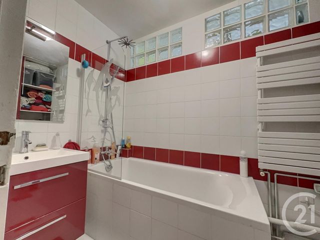 Appartement F4 à vendre - 4 pièces - 64.0 m2 - BOUGIVAL - 78 - ILE-DE-FRANCE - Century 21 M.B Immo