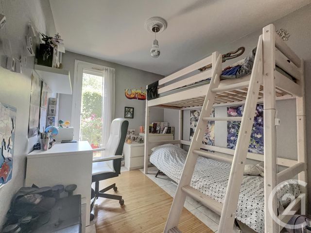 Appartement F4 à vendre - 4 pièces - 64.0 m2 - BOUGIVAL - 78 - ILE-DE-FRANCE - Century 21 M.B Immo