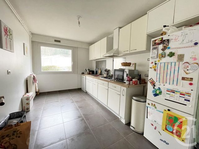 Appartement F3 à louer - 3 pièces - 66.16 m2 - BOUGIVAL - 78 - ILE-DE-FRANCE - Century 21 M.B Immo