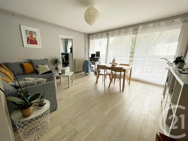 Appartement F3 à louer - 3 pièces - 66.16 m2 - BOUGIVAL - 78 - ILE-DE-FRANCE - Century 21 M.B Immo