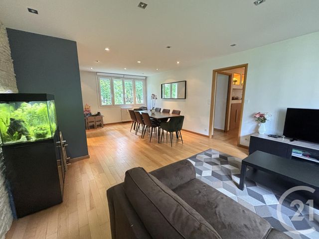 Appartement F4 à louer LA CELLE ST CLOUD