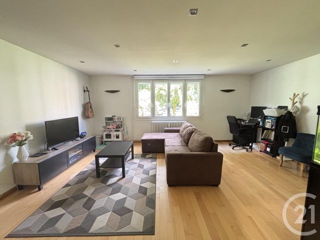 Appartement F4 à louer - 4 pièces - 91.47 m2 - LA CELLE ST CLOUD - 78 - ILE-DE-FRANCE - Century 21 M.B Immo