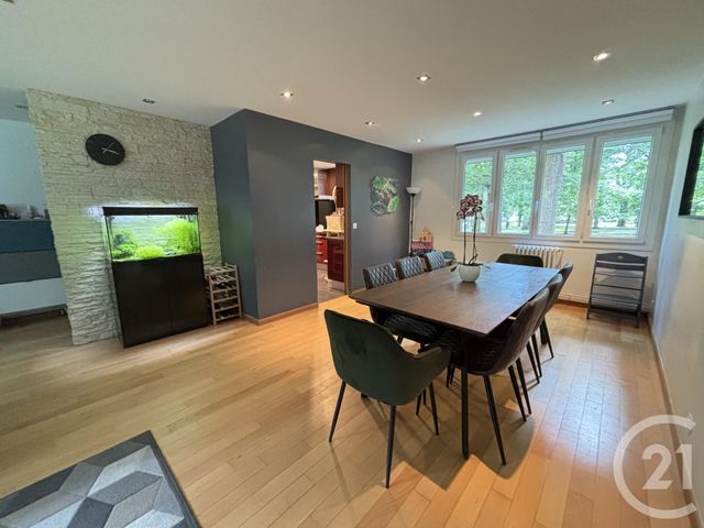 Appartement F4 à louer - 4 pièces - 91.47 m2 - LA CELLE ST CLOUD - 78 - ILE-DE-FRANCE - Century 21 M.B Immo