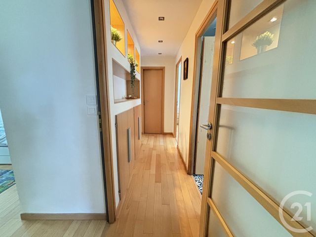 Appartement F4 à louer - 4 pièces - 91.47 m2 - LA CELLE ST CLOUD - 78 - ILE-DE-FRANCE - Century 21 M.B Immo