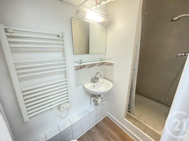 Appartement F1 à louer - 1 pièce - 18.0 m2 - BOUGIVAL - 78 - ILE-DE-FRANCE - Century 21 M.B Immo