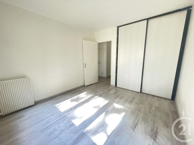 Appartement à louer - 3 pièces - 72.0 m2 - BOUGIVAL - 78 - ILE-DE-FRANCE - Century 21 M.B Immo