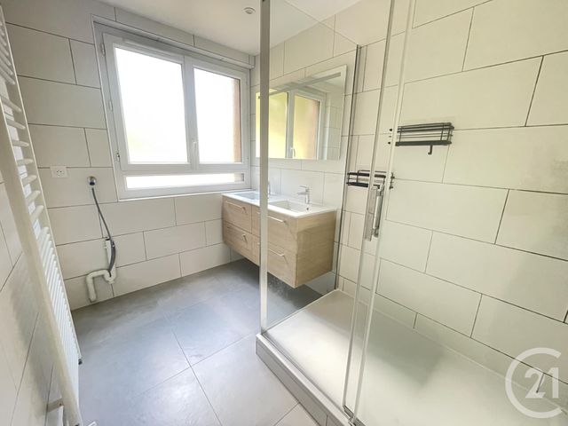 Appartement à louer - 3 pièces - 72.0 m2 - BOUGIVAL - 78 - ILE-DE-FRANCE - Century 21 M.B Immo