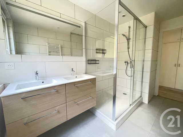 Appartement à louer - 3 pièces - 72.0 m2 - BOUGIVAL - 78 - ILE-DE-FRANCE - Century 21 M.B Immo