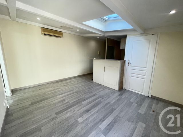 Appartement F2 à louer - 2 pièces - 39.44 m2 - RUEIL MALMAISON - 92 - ILE-DE-FRANCE - Century 21 M.B Immo