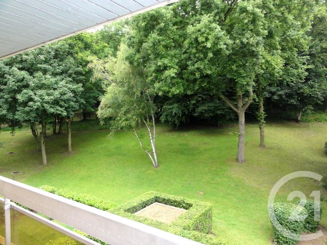 Appartement F2 à louer - 2 pièces - 58.63 m2 - BOUGIVAL - 78 - ILE-DE-FRANCE - Century 21 M.B Immo