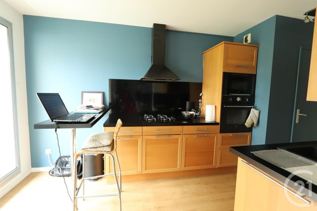 Appartement F2 à louer - 2 pièces - 58.63 m2 - BOUGIVAL - 78 - ILE-DE-FRANCE - Century 21 M.B Immo