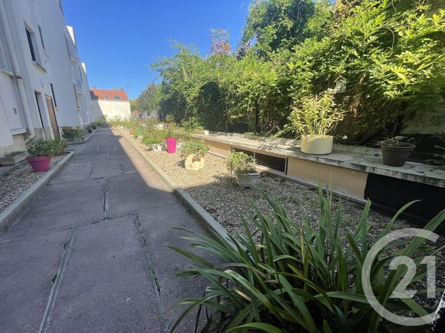 Appartement F3 à louer - 3 pièces - 53.28 m2 - BOUGIVAL - 78 - ILE-DE-FRANCE - Century 21 M.B Immo