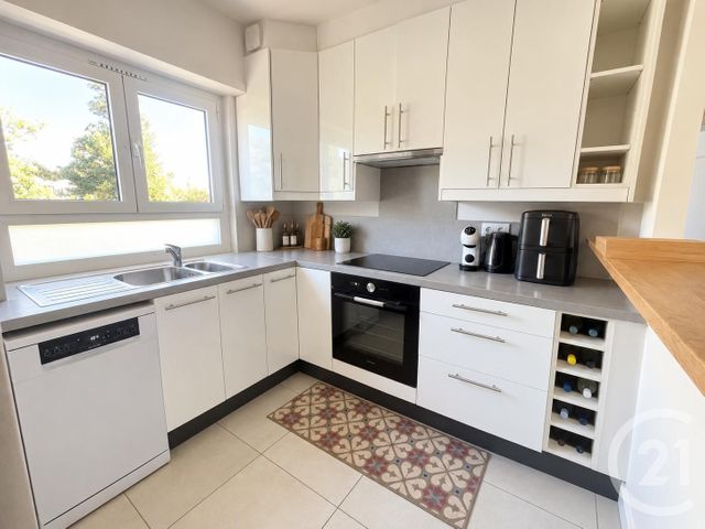 Appartement F3 à louer - 3 pièces - 53.28 m2 - BOUGIVAL - 78 - ILE-DE-FRANCE - Century 21 M.B Immo