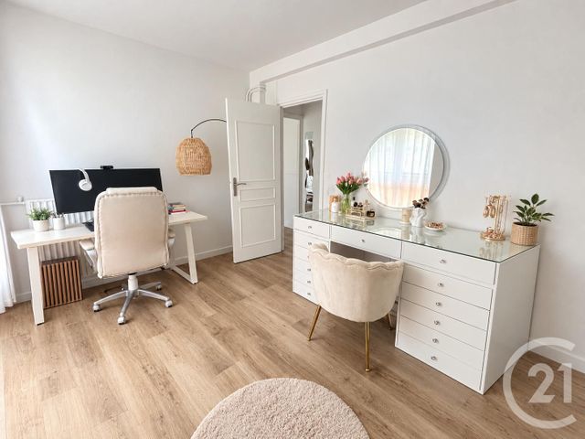 Appartement F3 à louer - 3 pièces - 53.28 m2 - BOUGIVAL - 78 - ILE-DE-FRANCE - Century 21 M.B Immo