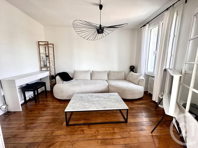 Appartement F4 à louer - 4 pièces - 66.3 m2 - BOUGIVAL - 78 - ILE-DE-FRANCE - Century 21 M.B Immo